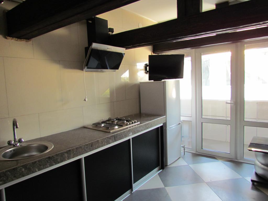Guest House Khan Charkiv Esterno foto