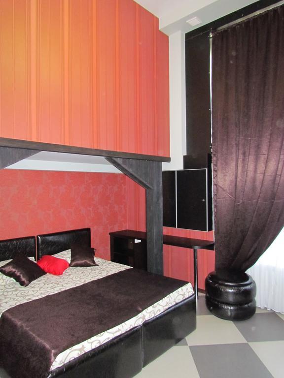 Guest House Khan Charkiv Esterno foto